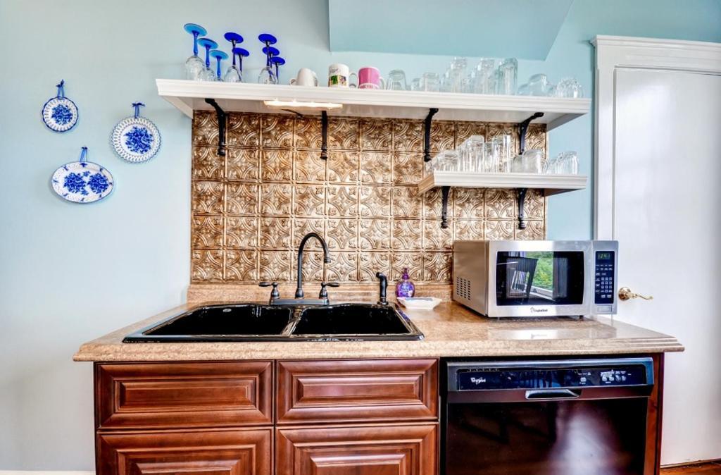 Astoria Painted Lady Historic Apt With River View! Exterior foto